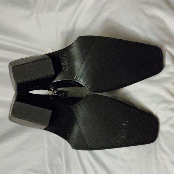 NWT Women's Zara Black Heeled ankle boots - Picture 6 of 6